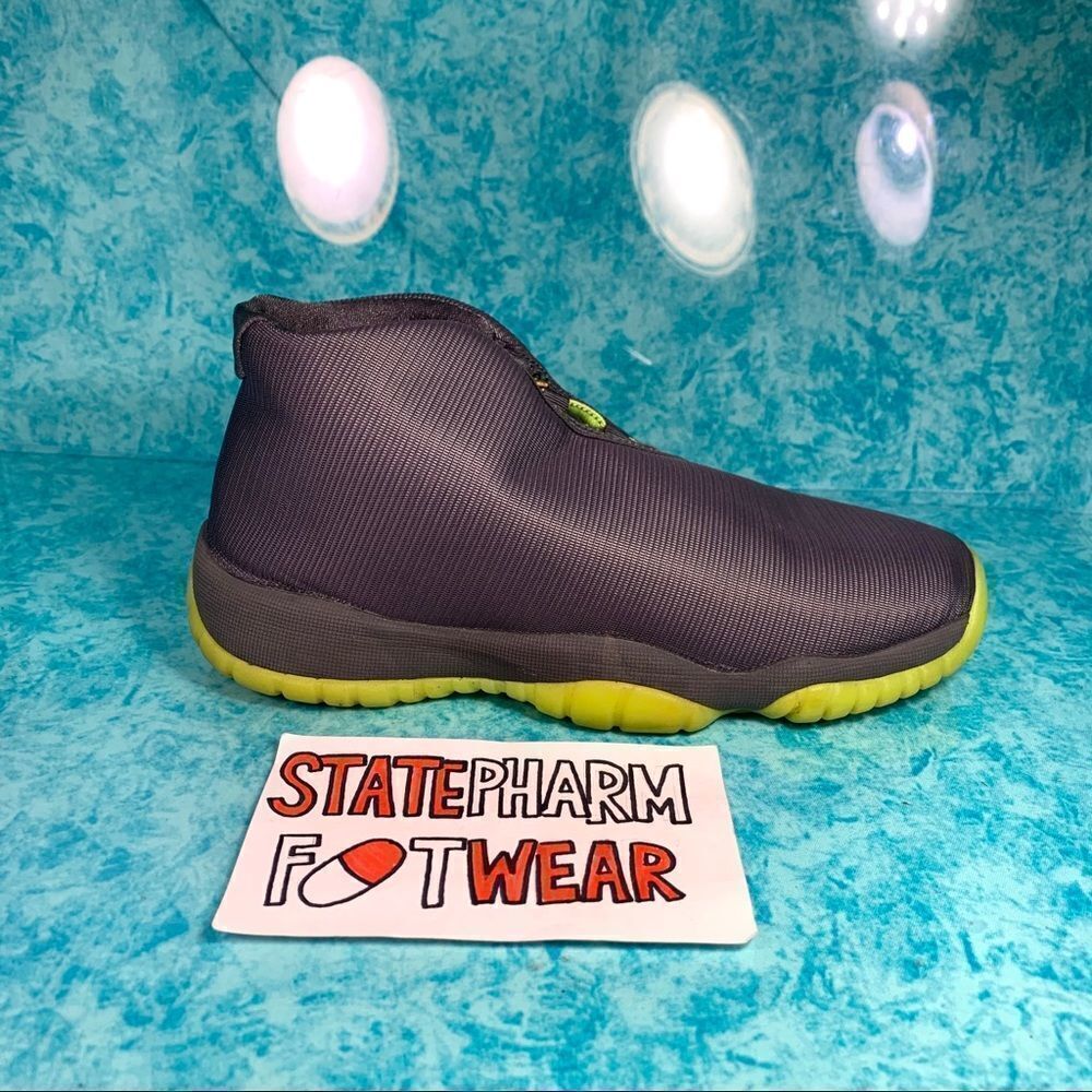 Jordan Future 'Grey/Volt' - Picture 4 of 7